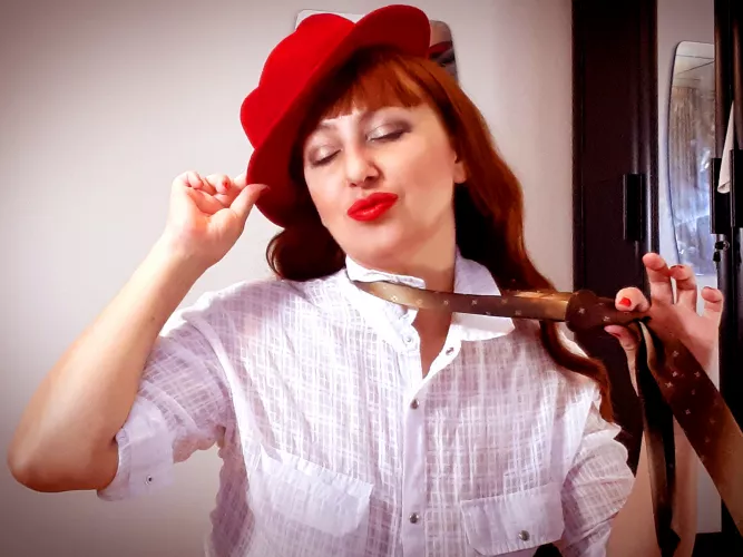 Red lipstick is the best thing! Red lipstick is the best thing!
