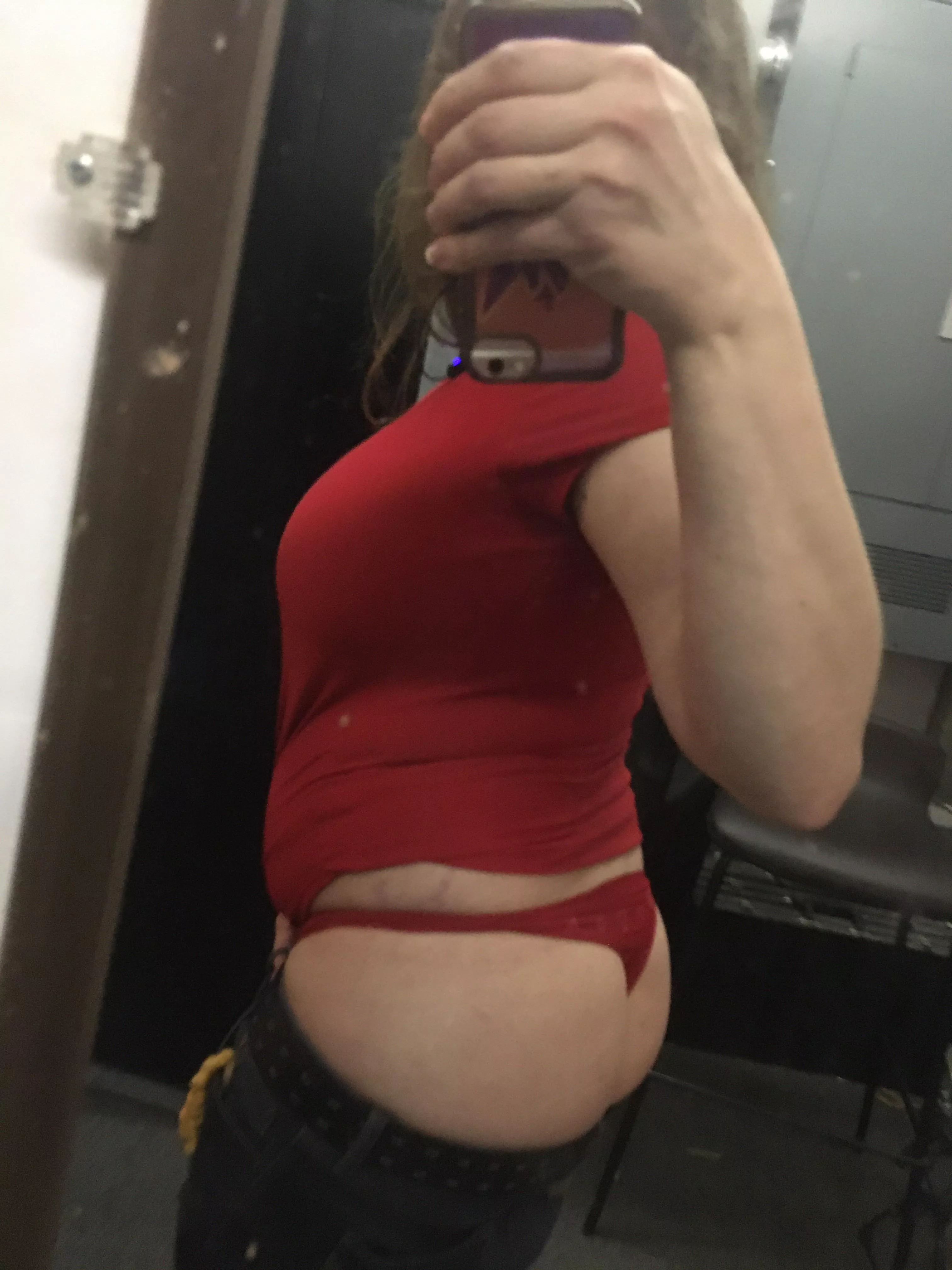 “Red looks good on you!” 😏 You have no idea, Mr. D. 💋😏😈