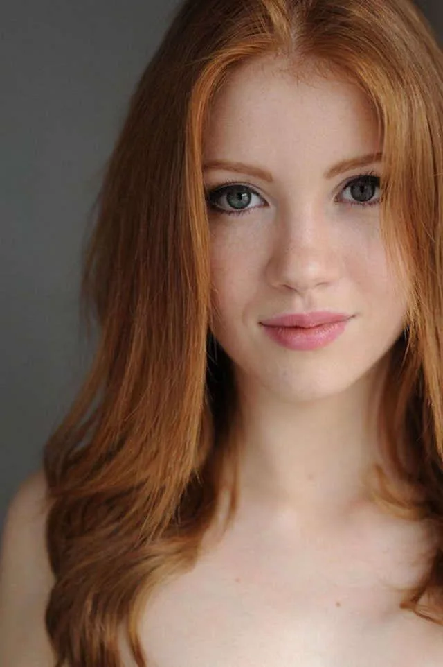 Red pale beauty Red pale beauty