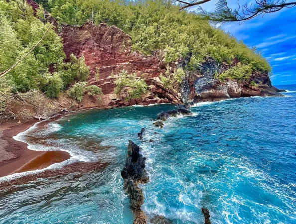 Red Sand Beach from the other day :) 🤙🏼