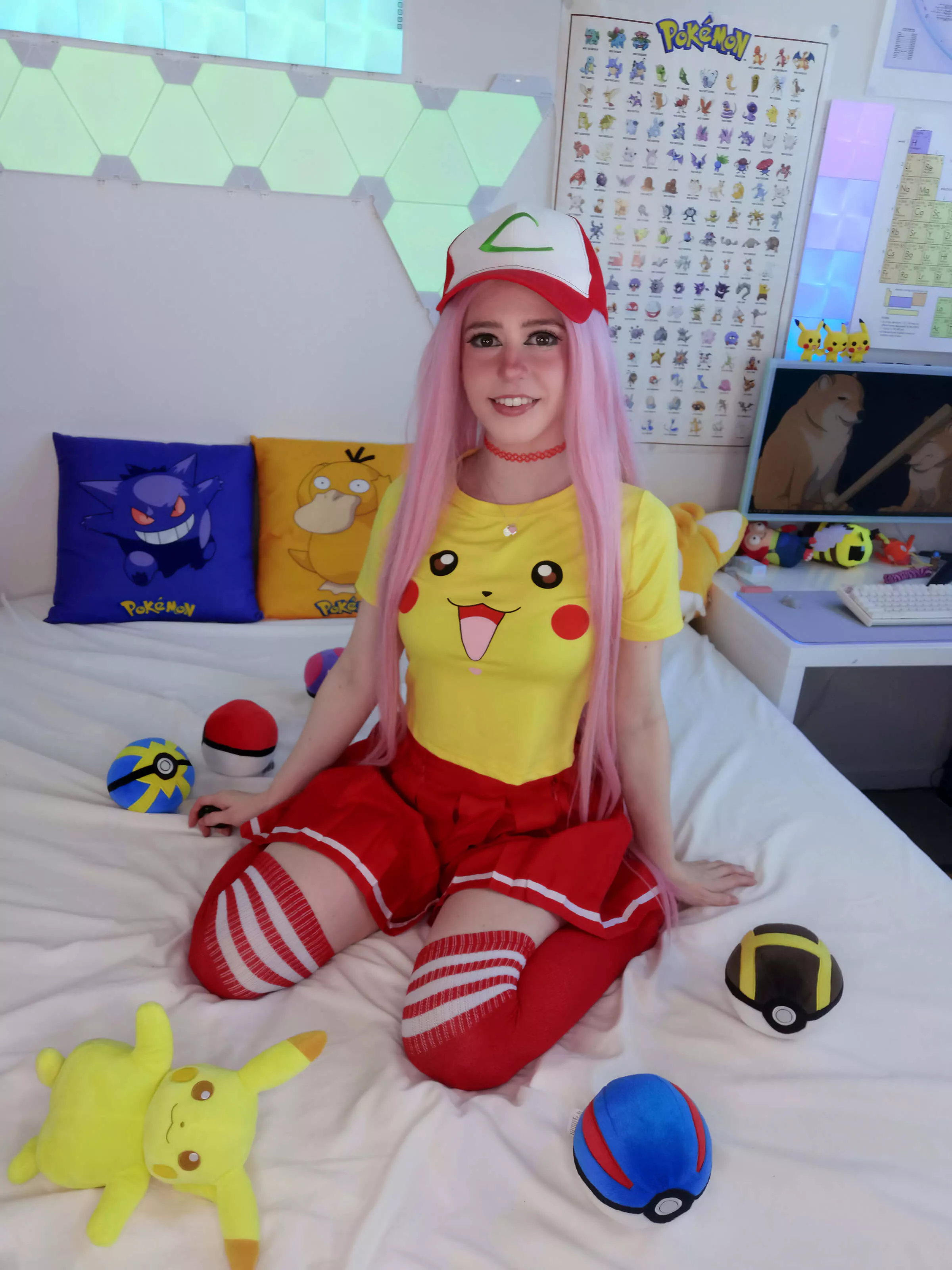 red thigh highs β€οΈ red thigh highs β€οΈ