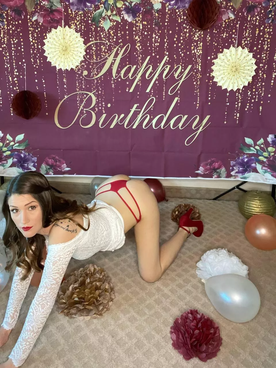 Red to match my lipstick Red to match my lipstick