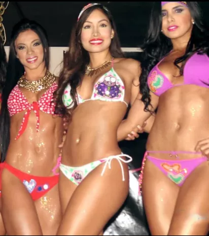 Red white or pink Red white or pink