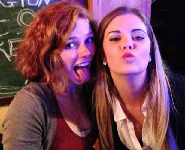 Redhead or Blondie? Redhead or Blondie?