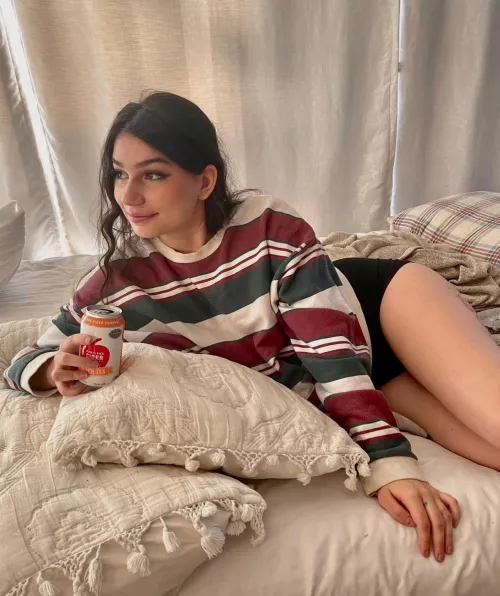 Relaxing after a long day ☺️ (half Nicaraguan and half Italian)