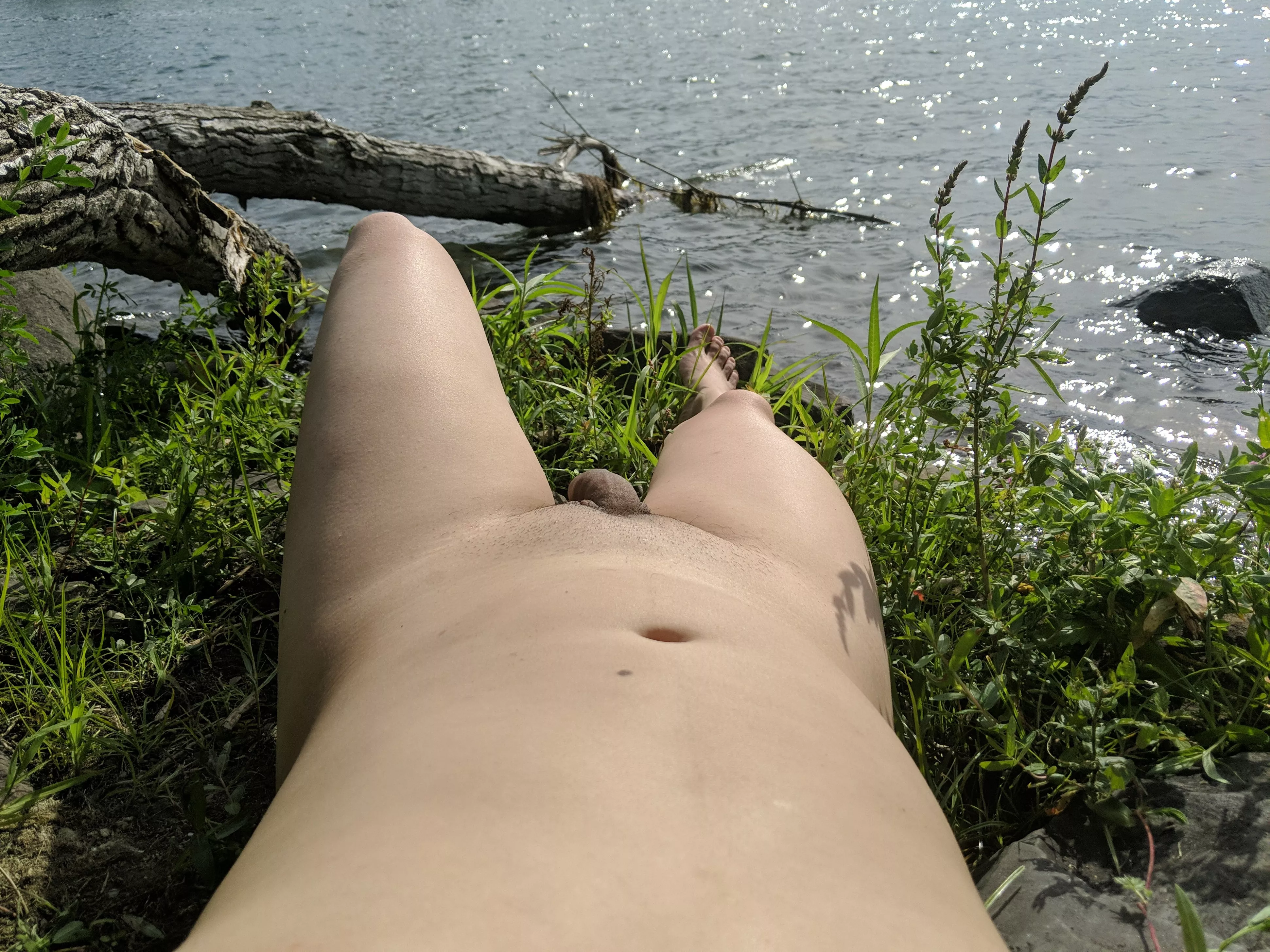 Relaxing along the river, come lay down Relaxing along the river, come lay down