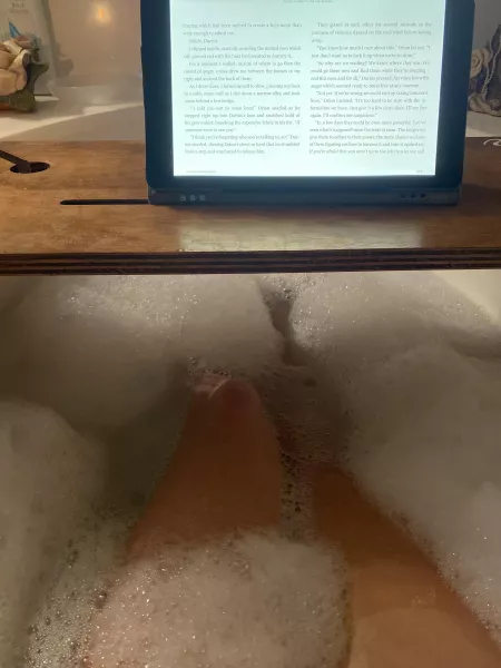 Relaxing bubble bath ā¤ļø