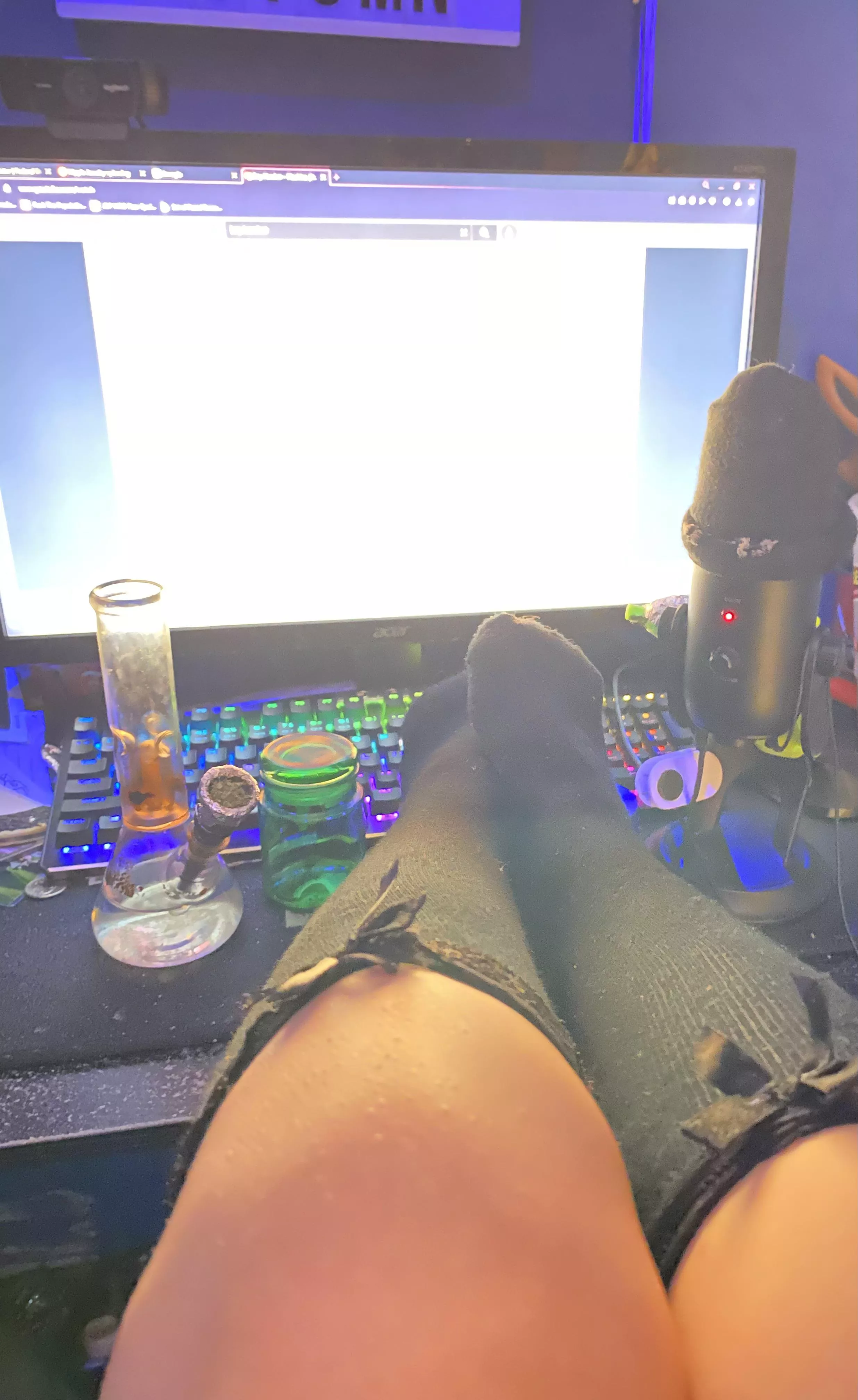 Relaxing night in my new socks 🌛