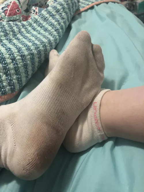 Remembering that time when I wore this pair of socks for 2 WHOLE WEEKS! 🥰 Want me to do the same for you? I promise you’ll love the results! 😊 PM me with any questions, I can’t say “Yes!” unless you ask!😘