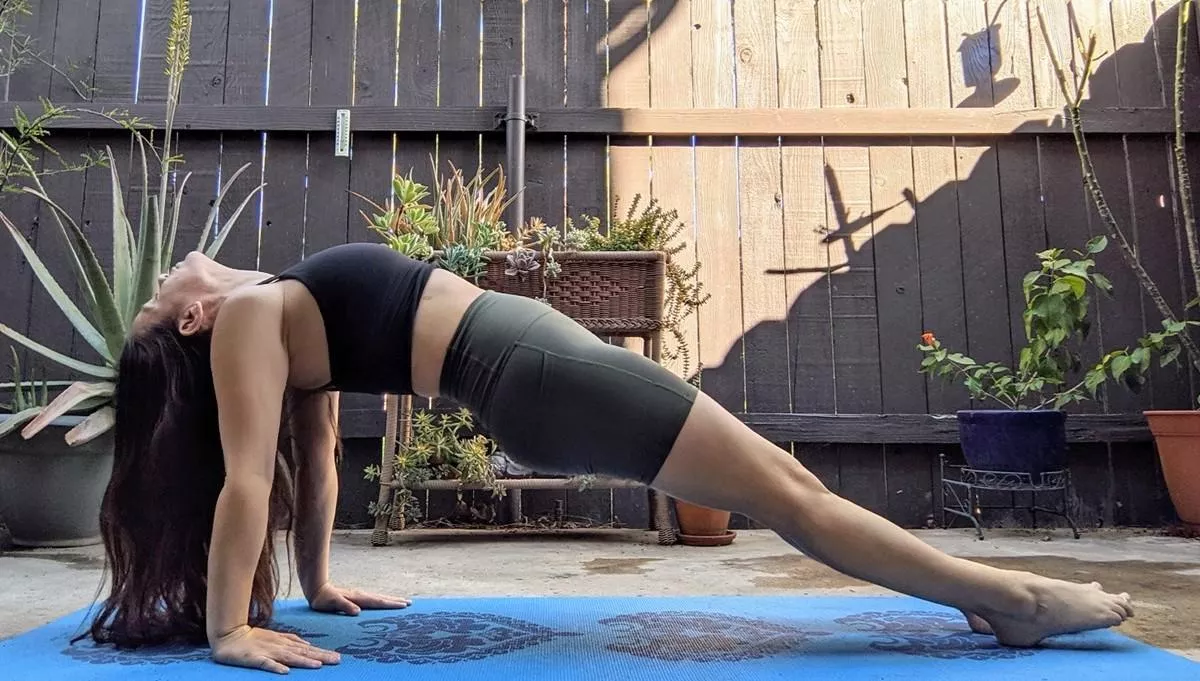 Reverse plank- opens up the throat chakra, heart and third eye too ?