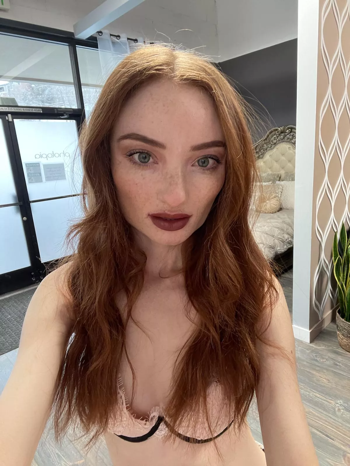 Right before a 3 hour photoshoot [25F]