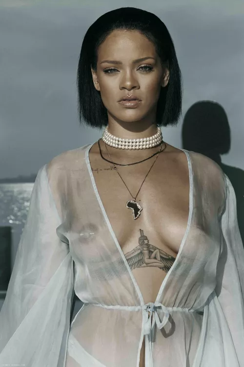 Rihanna 🔥 Rihanna 🔥