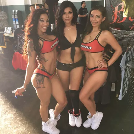 Ring Girls Ring Girls