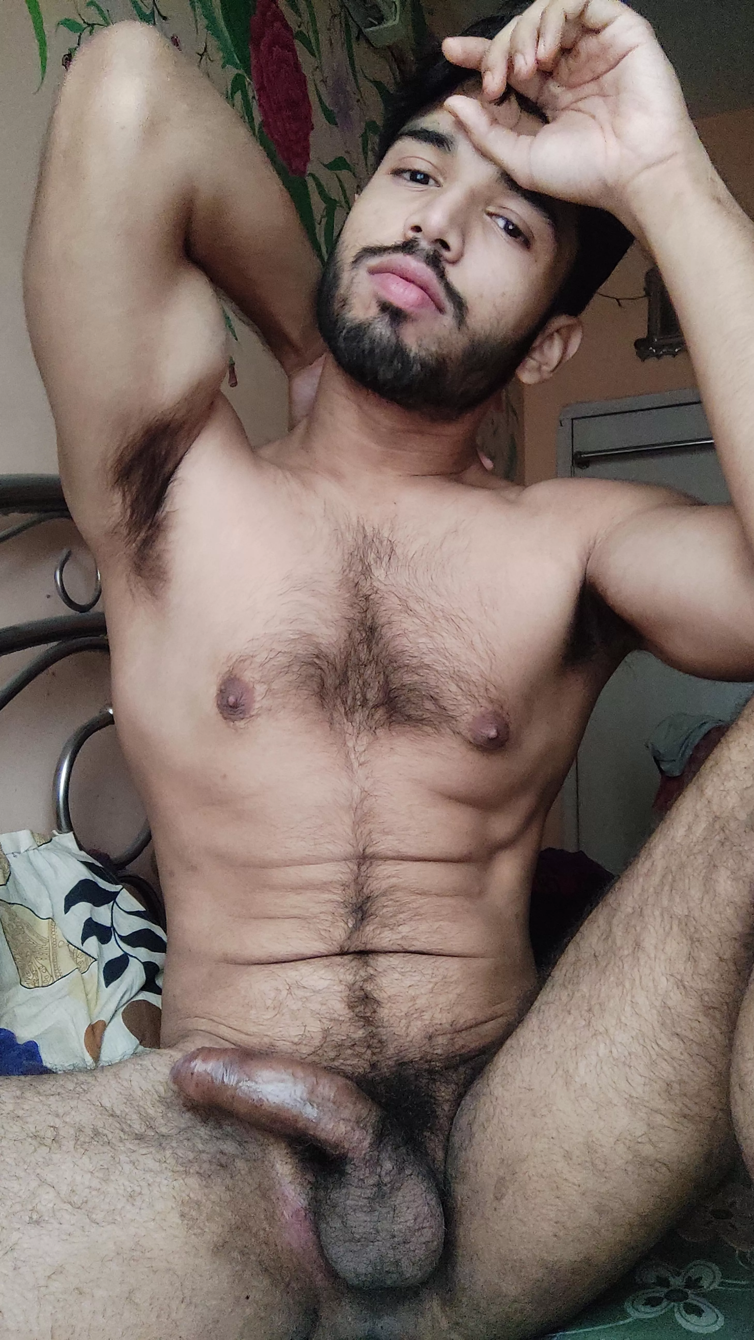 Ripe and ready to peel 👅 Ripe and ready to peel 👅