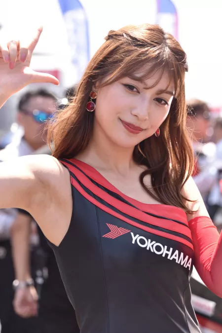 Risa Yukihira | 雪平莉左 (Race Queen & Gravure Model)