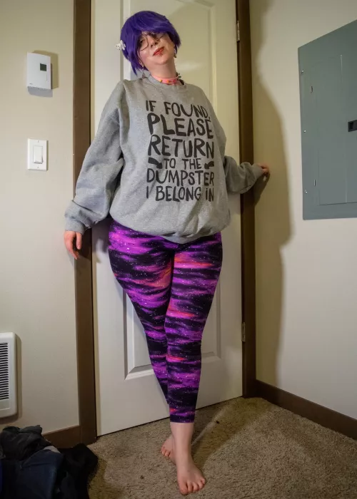 Rocking the new sweater~ [f]