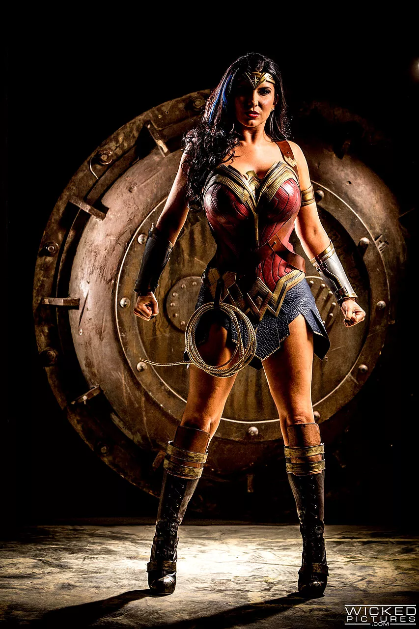 Alanah Rae Wonder Woman Porn