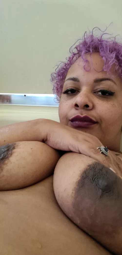 Room for alt black girls in here?