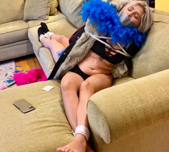 Rosie and Blake are in The Hot Seat at tiedtales