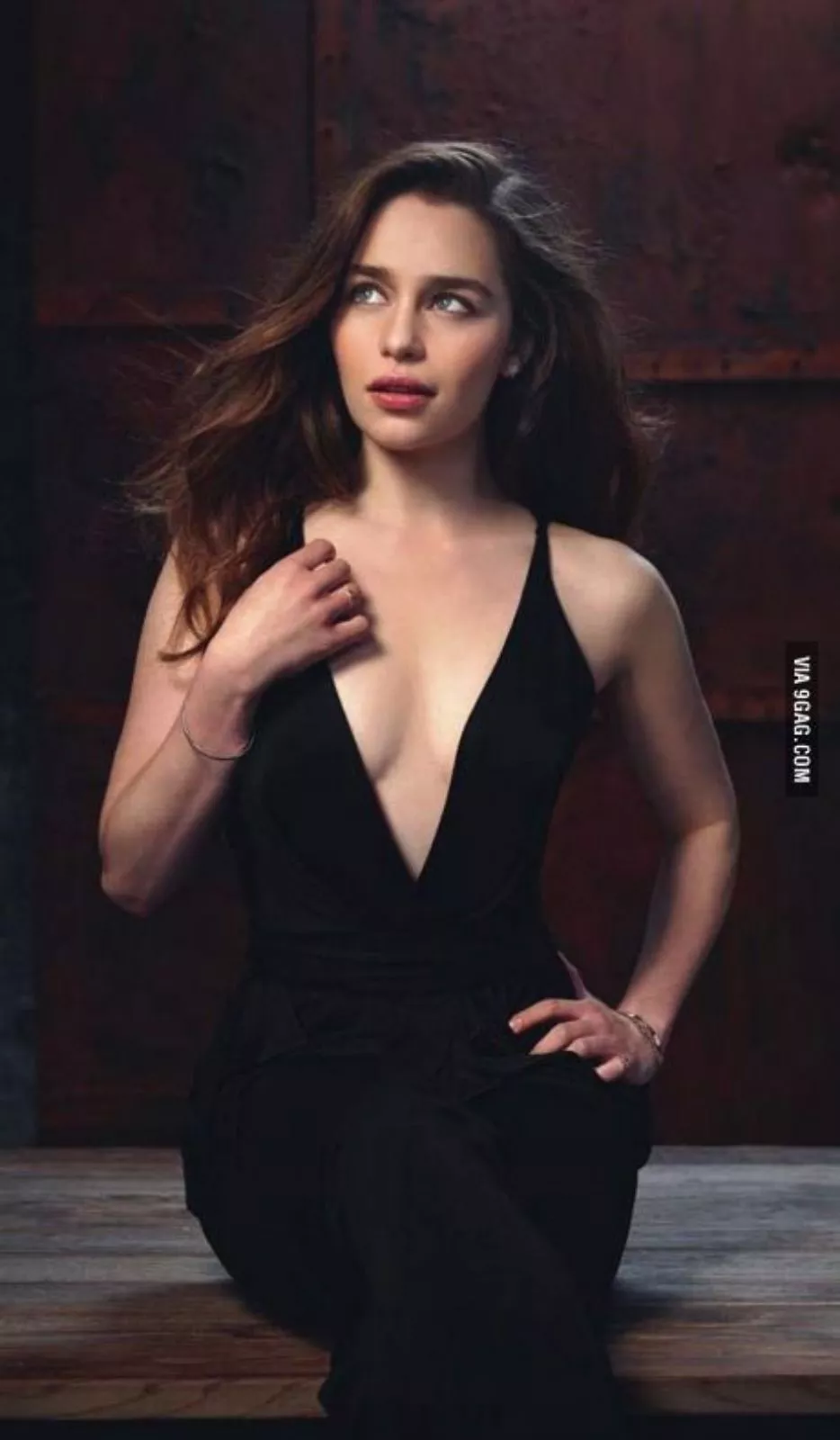 Rp as Emilia Clarke or Erin Moriarty for me? Rp as Emilia Clarke or Erin Moriarty for me?