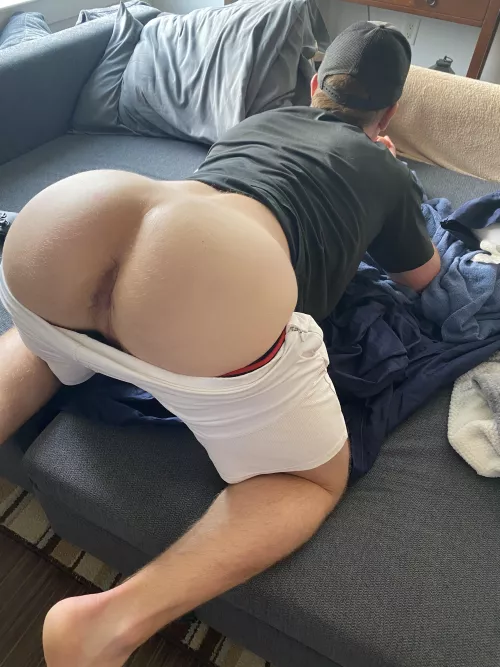Rub my hole?
