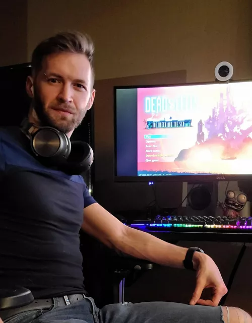 Running my *first ever* Twitch stream tomorrow evening! (Ahhh!) Any last minute advice for this newcomer?!