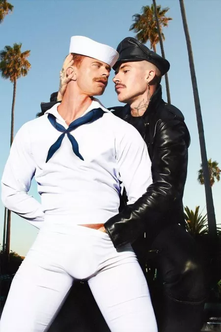 Sailor loves a hello Sailor loves a hello