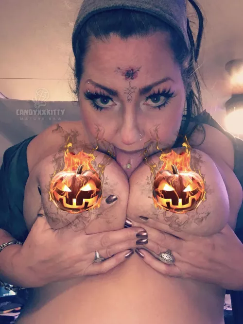 💀🕸 Sale for only 6 more days💲! HMU 4 [pic]s and [vid]s (Oil & more just ask!), or get off to a hot ass [gfe] [kik] [lit] [toy] [pop] [pty] [sext]ing, or a detailed cock [rate]! Sub to unlock my solo, fetish, B/G, anal, xxx content, stories a