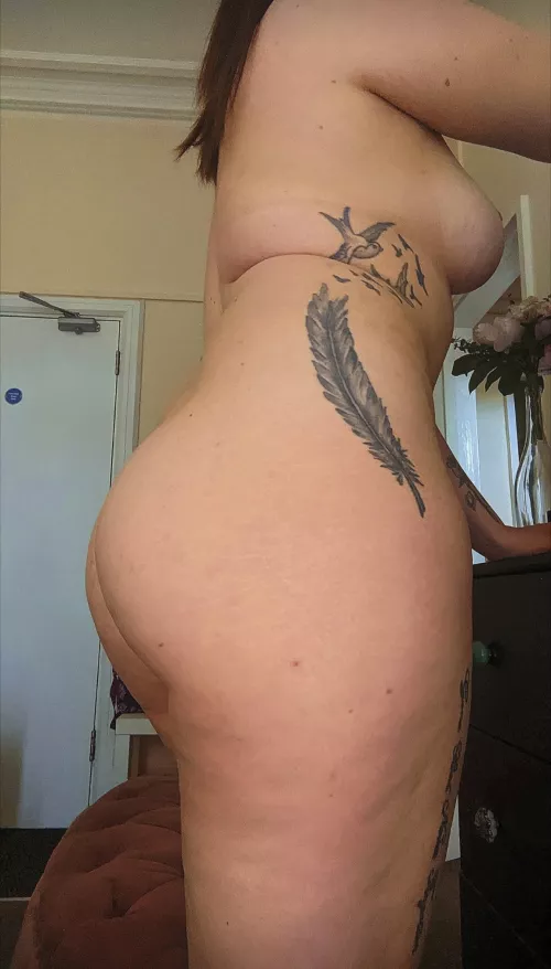 ⚠️ SALE SALE ⚠️ 70% off my onlyfans page for the next 100 subs!!! Be quick these spaces will go fast.... Freebie for every new sub 🥵🍆💦 link in my bio.