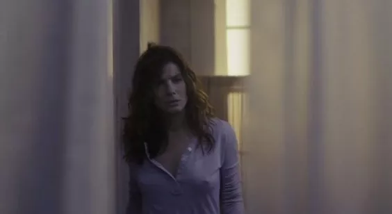 Sandra Bullock in Premonition (2007)