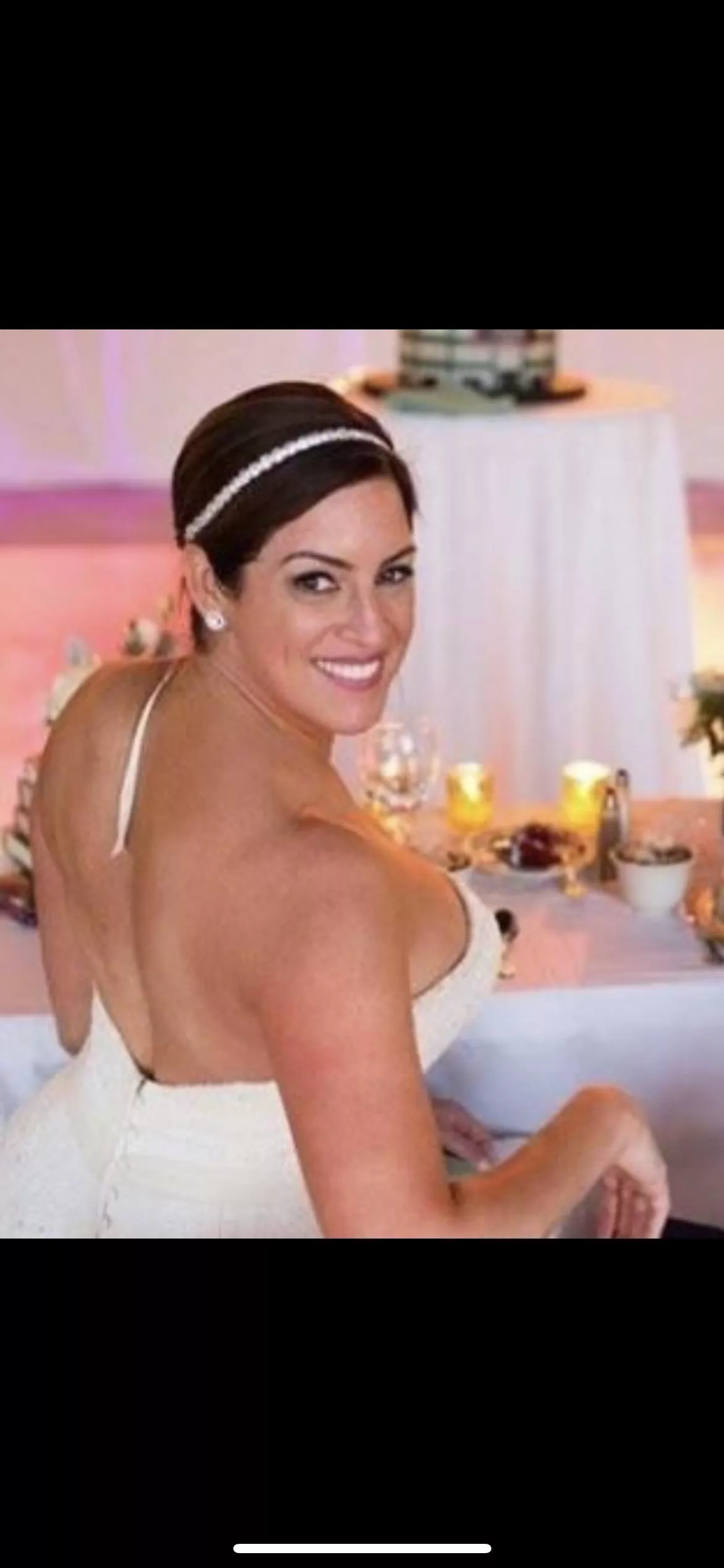 Sarah Spain’s big jugs from behind Sarah Spain’s big jugs from behind