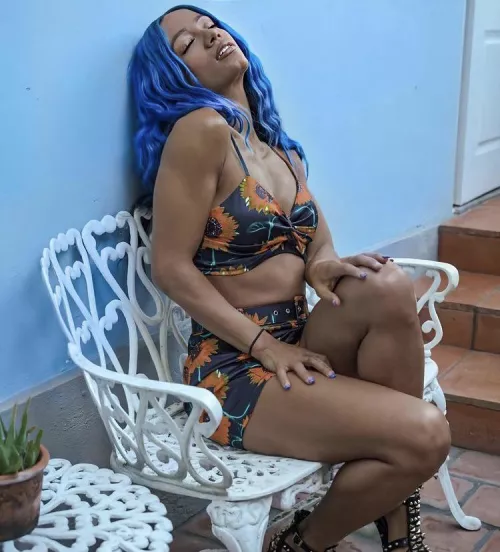 Sasha feeling herselfπ³π₯΅