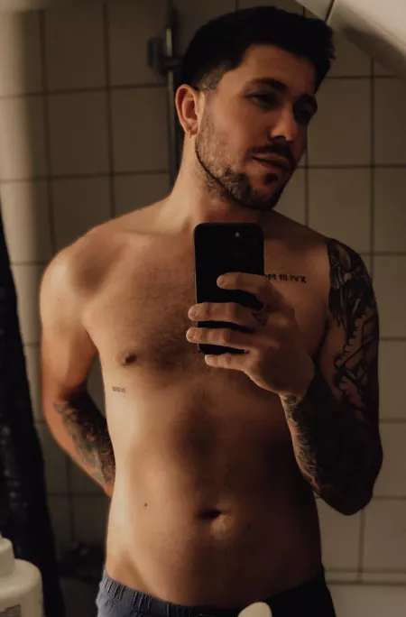 Saturday night.. stay naked! šš