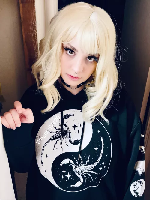 Say hi if you’d breed me. Be honest!