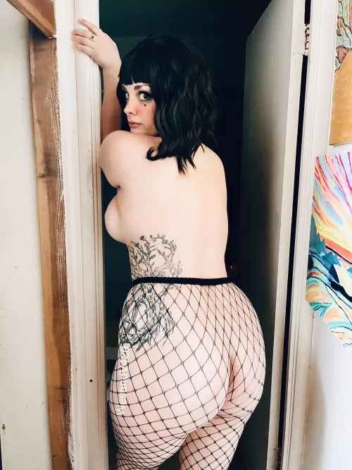 Say hi say if you’d fuck me Say hi say if you’d fuck me