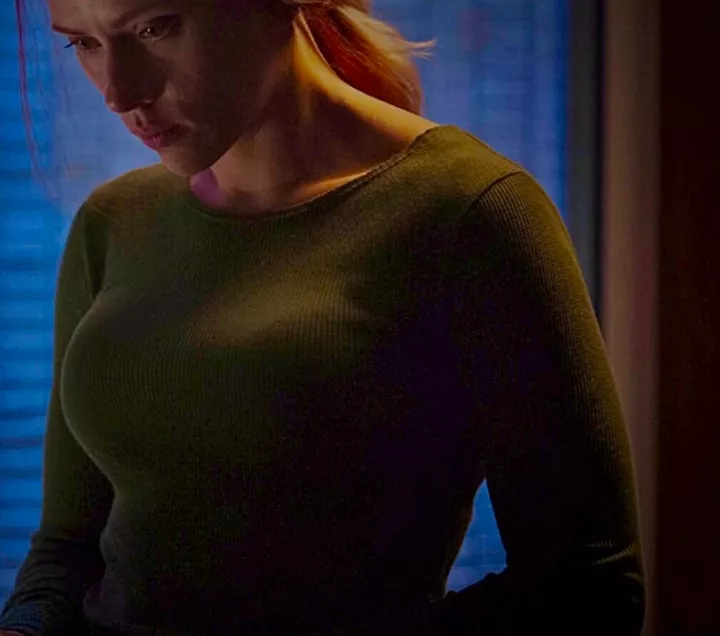 Scarlett Johansson big tits in Endgame Scarlett Johansson big tits in Endgame