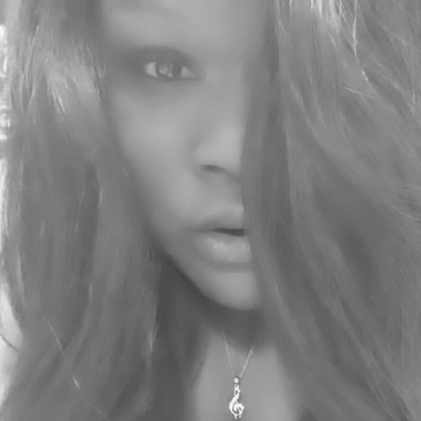 Scrolling through my pictures and found this... It's one of my favorites of all time.