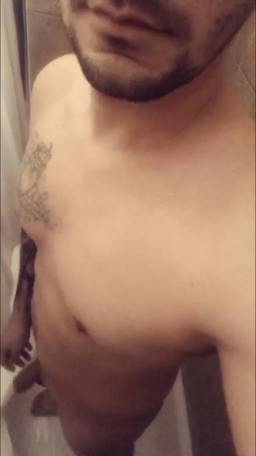 Scrub my back and I’ll scrub yours 😏 Scrub my back and I’ll scrub yours 😏
