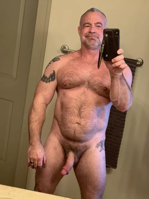 Scruffy Monday post workout pic [M] [54]