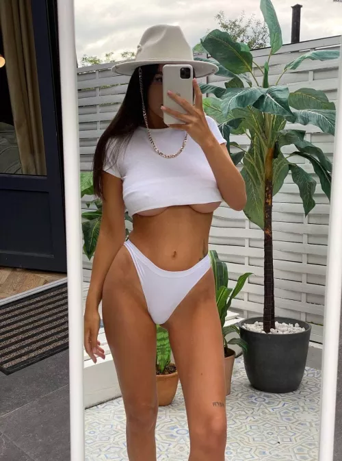 See how my nipples stand? Nipples can get even harder and more if you write to me๐๐