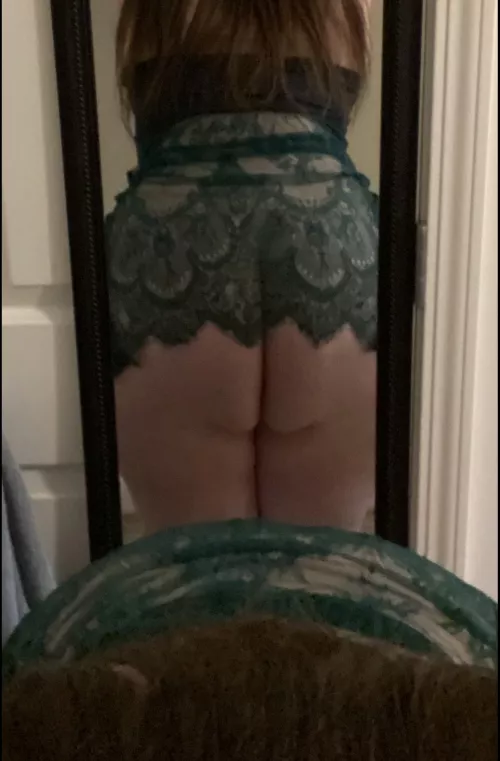 see through. [f] [oc]