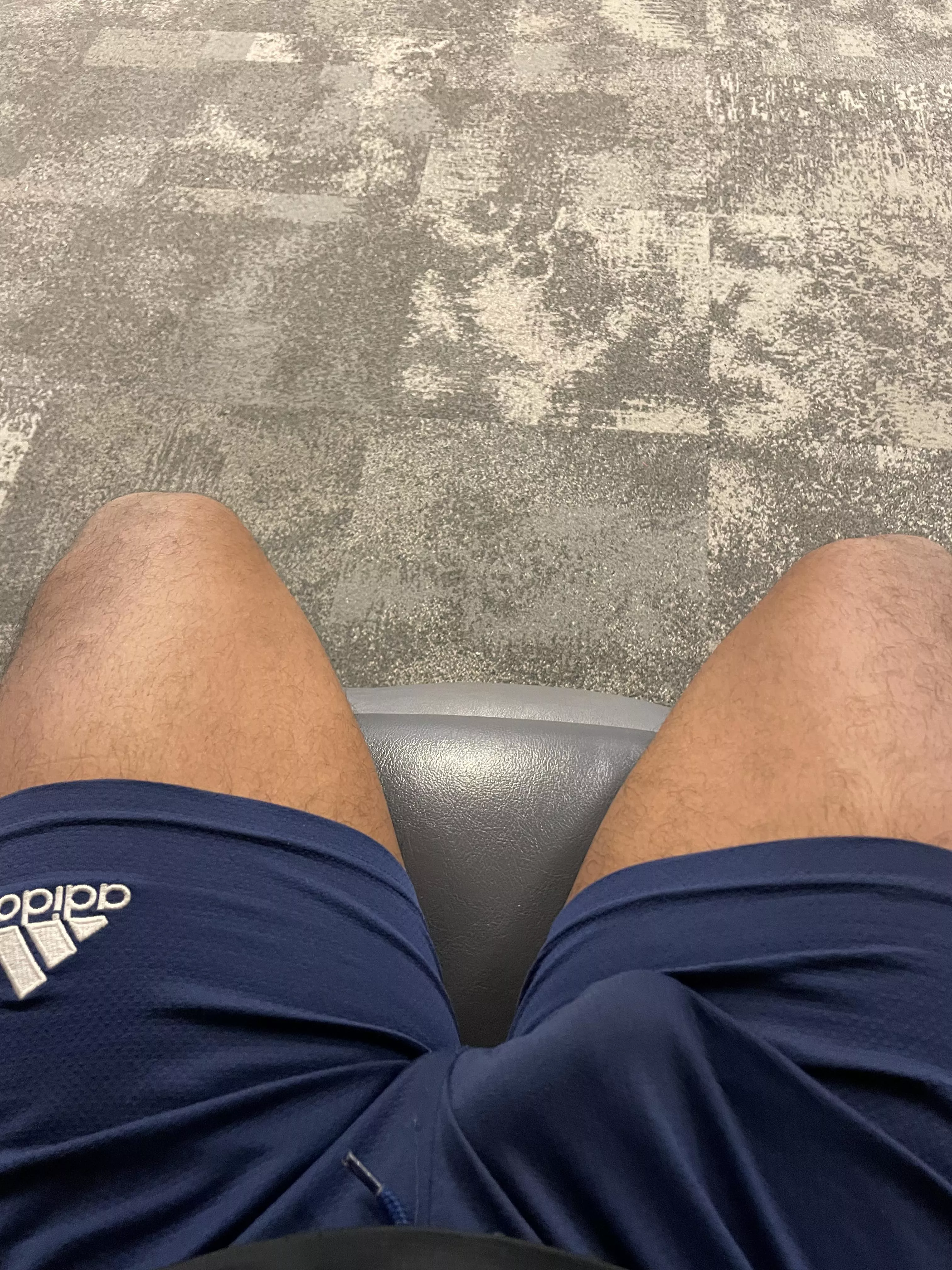 Seeing all those tight asses at the gym always has me horny as fuck. I never wear underwear. 😉