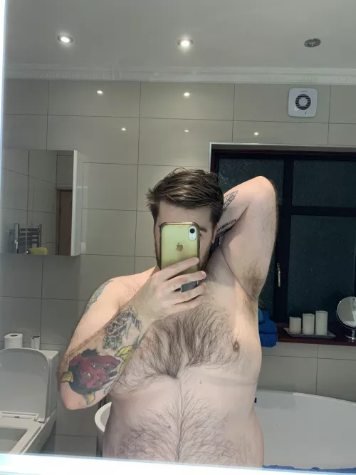 Seeing as the top less mirror photo went down so well last time…..have another. Look real hairy here Seeing as the top less mirror photo went down so well last time…..have another. Look real hairy here