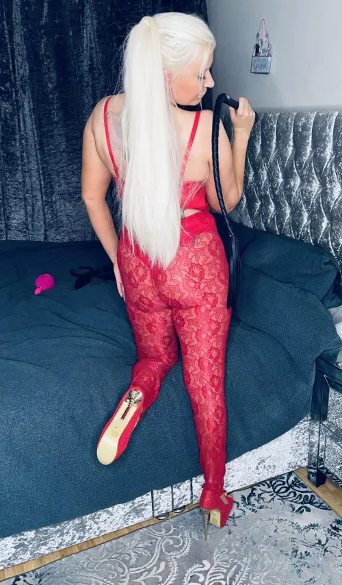Seeing this sexy slut with a whip surely means your Christmas has come early
