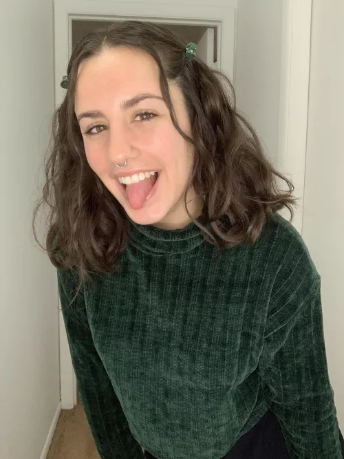 seeking a dog lover to meet my sweater puppies🐶🐶 [f]