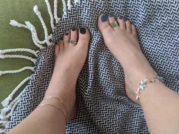 Seems a shame to wear socks today, mind if I stay barefoot? π