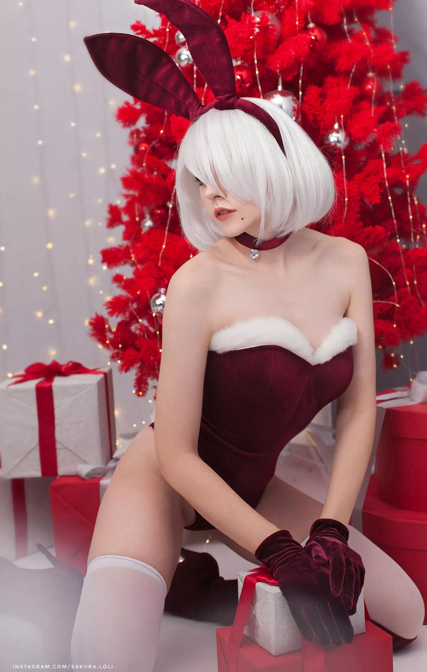 [self] Christmas 2B cosplay by Sakura Loli