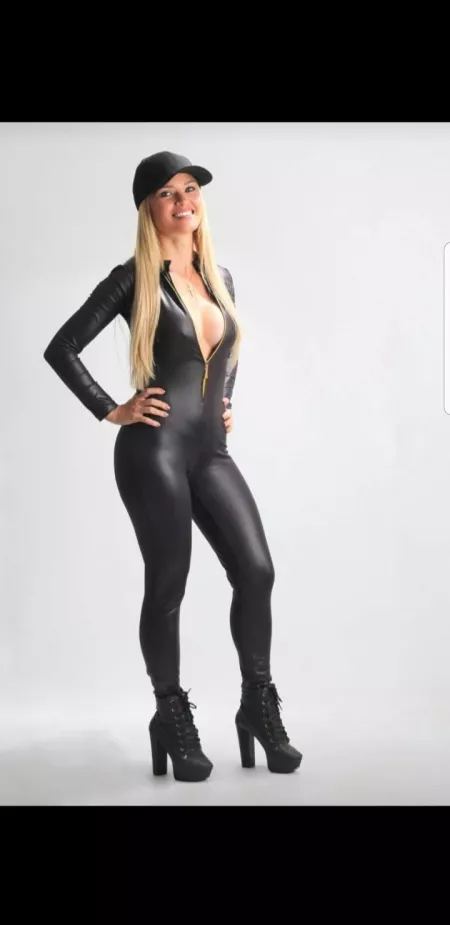 [Self] i know u want me😈