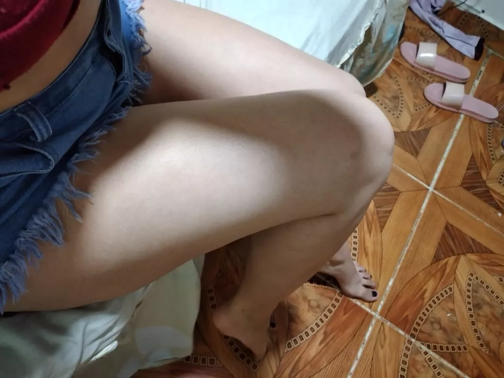 [Selling] (20) years old [F] 😽 latina girl looking for my serius daddy ♦️ ( personal pics and vids 📸, sext with live pics and vids🍏 and sex tapes ⏯️, Lesbian content 😛 drop box 🎁 A nice Doom girl 🤤 Kik: prettyasszhandra Snapchat