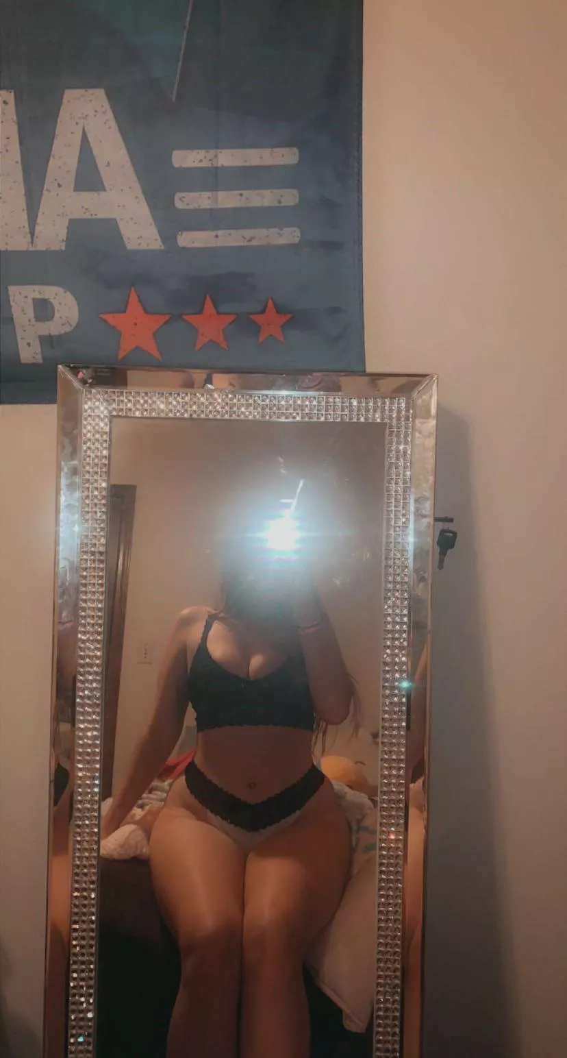 [S.ELLING] [23] [F4M] 💕PICS💕LONG TERM AND SHORT TERM GFE 💕DICK RATINGS 💕CUSTOM CONTENT💕 S.napchat-ANICOLE1374 kik- anicole1374💕